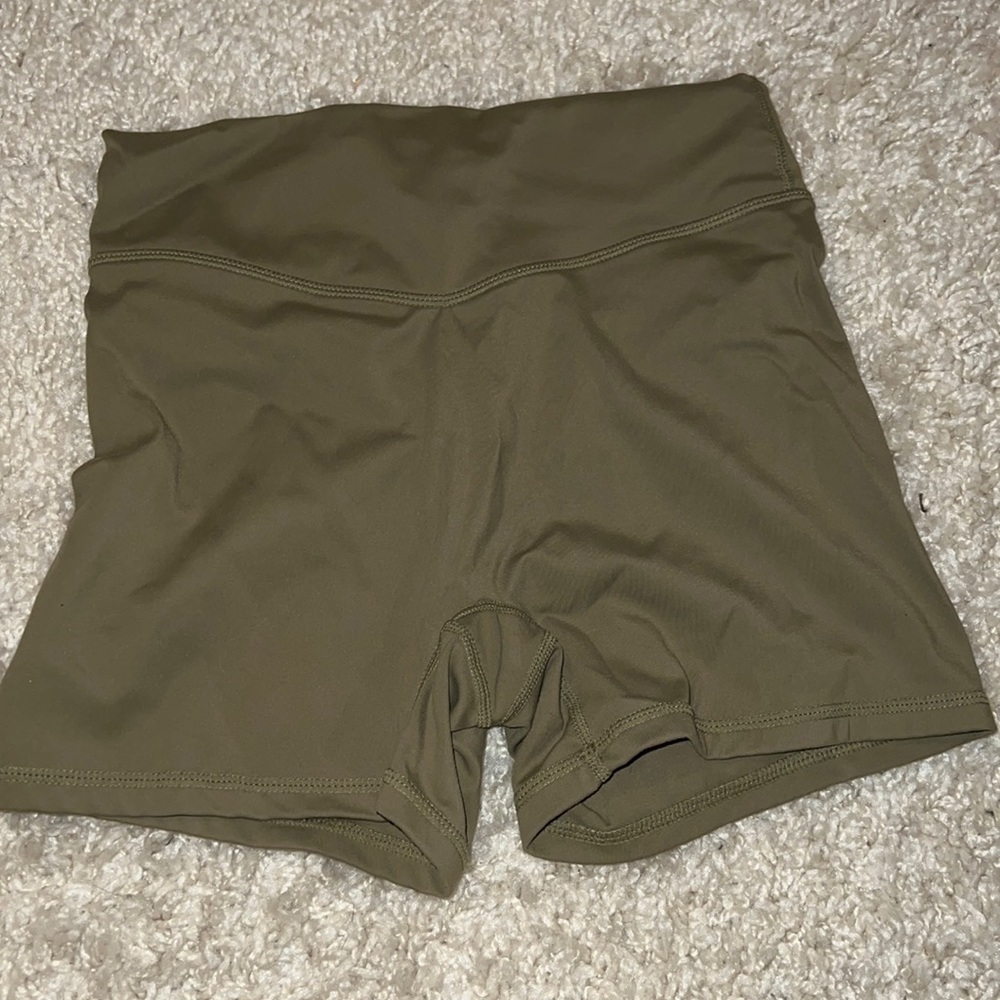 Balance Athletica Cloud Shorts Size S! Barely worn, basically brand new!